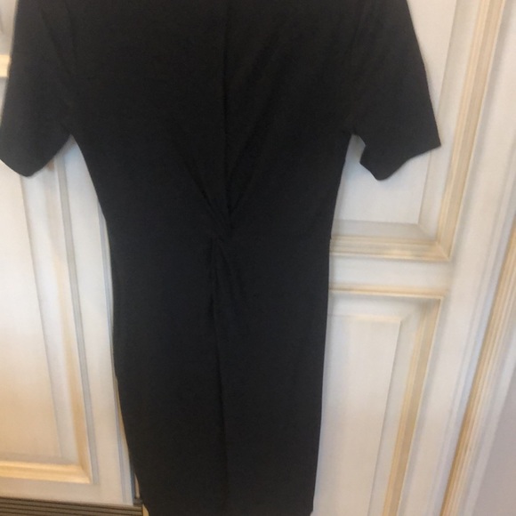 Beautiful Knee Black Dres - Picture 3 of 3